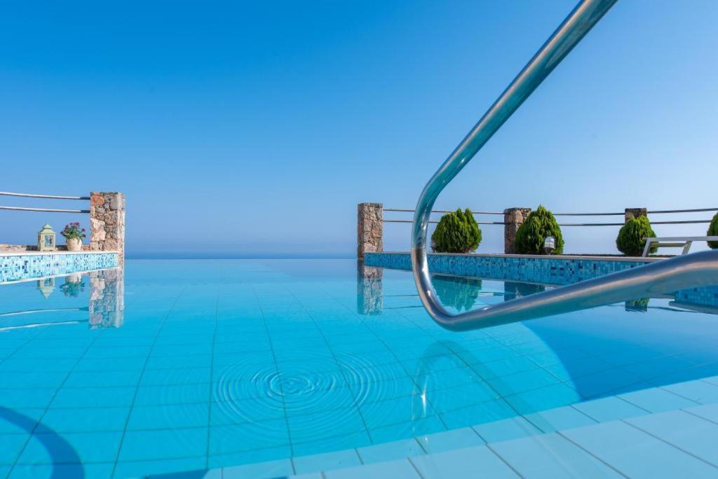 Votana Villa & Apartments 考特索纳里 外观 照片