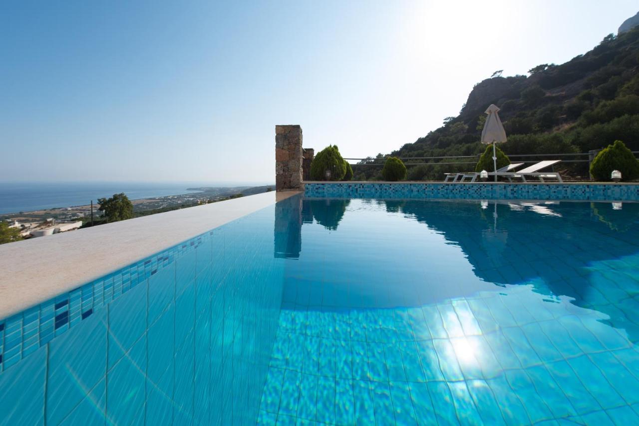 Votana Villa & Apartments 考特索纳里 外观 照片