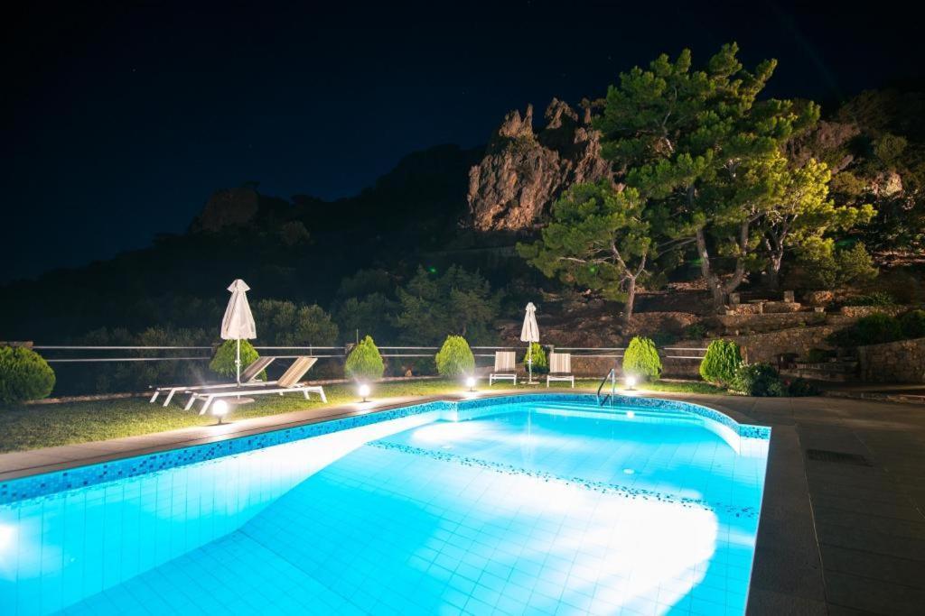 Votana Villa & Apartments 考特索纳里 外观 照片