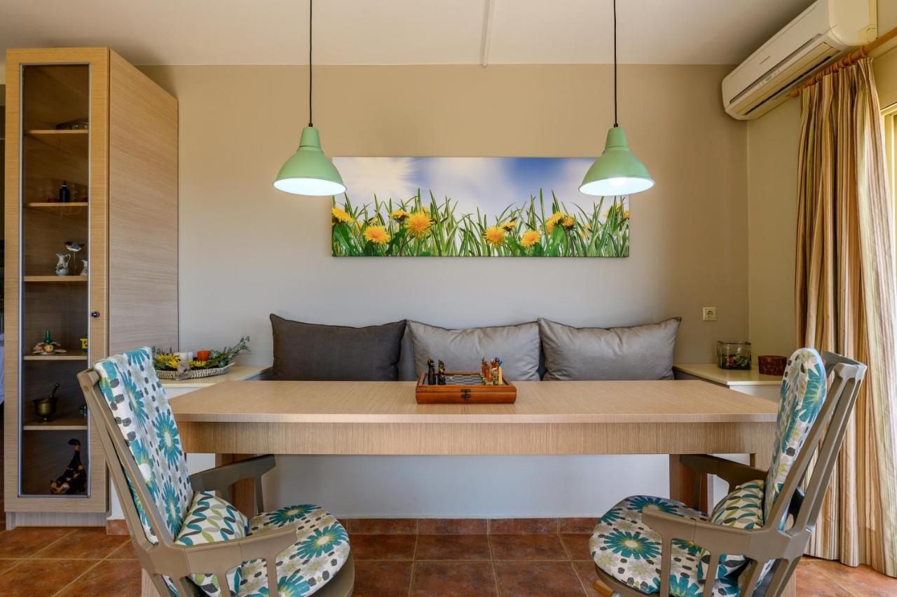 Votana Villa & Apartments 考特索纳里 外观 照片